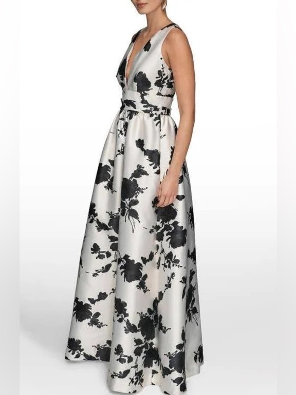Donna Karan Black and White Floral V-Neck SLEEVELESS FIT AND FLARE GOWN - Picture 8 of 14